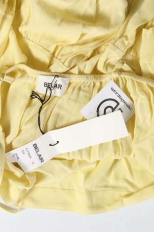 Γυναικείο αμάνικο μπλουζάκι BelAir, Μέγεθος M, Χρώμα Κίτρινο, Τιμή 66,49 €