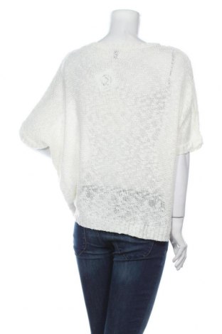 Γυναικείο πουλόβερ Saint Tropez, Μέγεθος M, Χρώμα Λευκό, Ακρυλικό, Τιμή 8,31 €