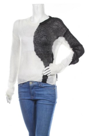 Дамски пуловер Weekday, Размер L, Цвят Черен, 50% вълна, 50% полиамид, Цена 99,00 лв.