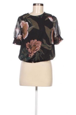 Dámská halenka Vero Moda, Velikost XS, Barva Vícebarevné, Cena  128,00 Kč