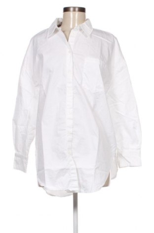 Дамска риза ONLY, Размер M, Цвят Бял, Памук, Цена 96,00 лв.
