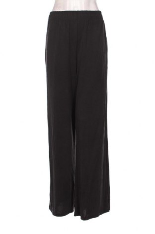 Γυναικείο παντελόνι Urban Classics, Μέγεθος L, Χρώμα Μαύρο, Τιμή 35,05 €