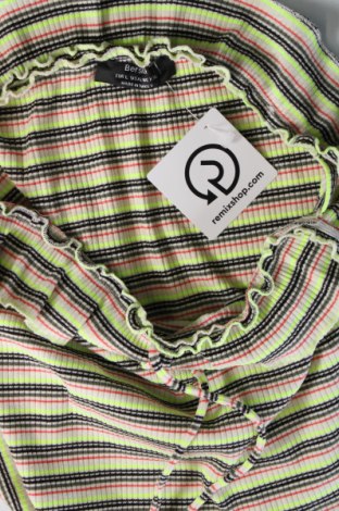 Damen Shirt Bershka, Größe L, Farbe Mehrfarbig, Preis 3,97 €