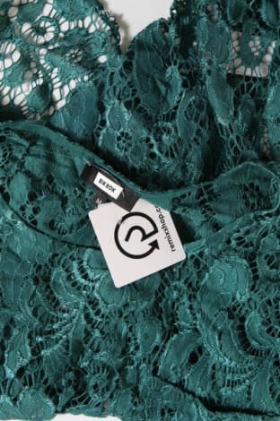 Γυναικεία μπλούζα Bik Bok, Μέγεθος M, Χρώμα Πράσινο, Τιμή 11,75 €