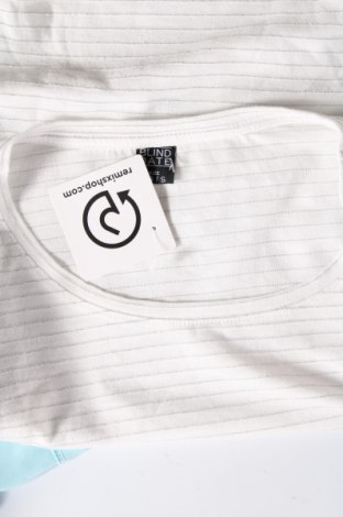 Γυναικεία μπλούζα Blind Date, Μέγεθος S, Χρώμα Λευκό, Τιμή 3,88 €