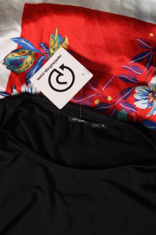 Damen Shirt Breakout, Größe S, Farbe Mehrfarbig, Preis € 1,67
