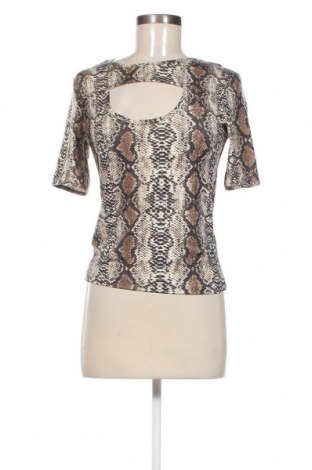 Γυναικεία μπλούζα Cropp, Μέγεθος M, Χρώμα Πολύχρωμο, Τιμή 2,23 €