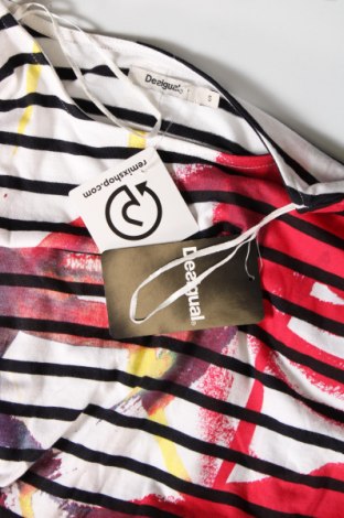 Γυναικεία μπλούζα Desigual, Μέγεθος S, Χρώμα Πολύχρωμο, Τιμή 31,55 €