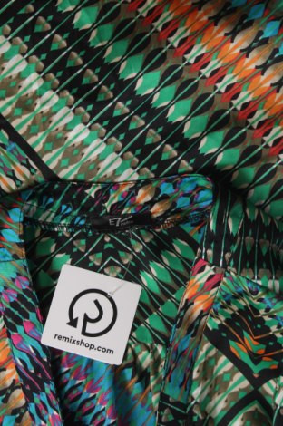 Damen Shirt E7 Paris, Größe M, Farbe Mehrfarbig, Preis 13,22 €