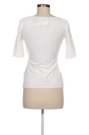 Дамска блуза Emporio Armani, Размер S, Цвят Бял, Цена 363,78 лв.