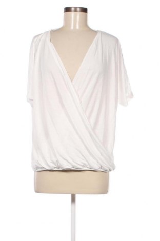 Дамска блуза Esprit, Размер XL, Цвят Бял, Цена 14,40 лв.