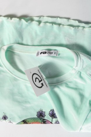 Дамска блуза Fb Sister, Размер S, Цвят Син, Цена 6,08 лв.