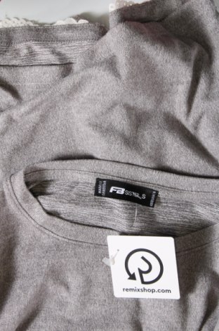 Γυναικεία μπλούζα Fb Sister, Μέγεθος S, Χρώμα Γκρί, Τιμή 1,76 €