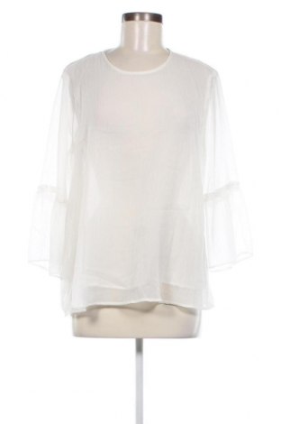 Дамска блуза Gina Tricot, Размер M, Цвят Бял, Цена 3,15 лв.