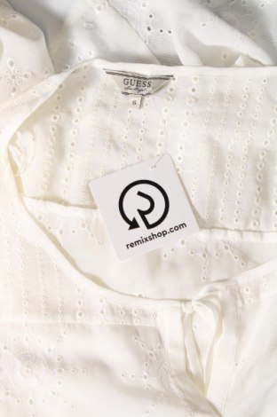 Γυναικεία μπλούζα Guess, Μέγεθος S, Χρώμα Λευκό, Τιμή 17,44 €