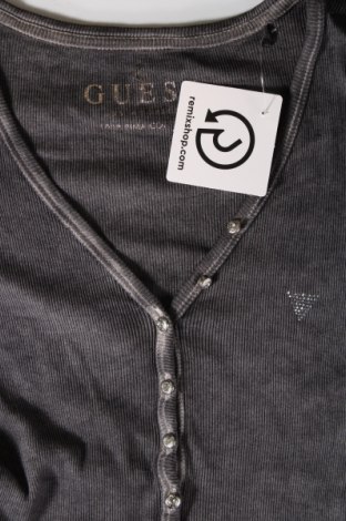 Дамска блуза Guess, Размер XS, Цвят Сив, Цена 48,46 лв.