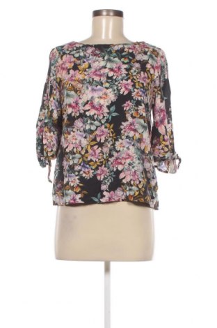 Дамска блуза H&M, Размер S, Цвят Многоцветен, Цена 8,74 лв.