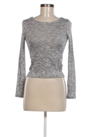 Damen Shirt H&M Divided, Größe S, Farbe Grau, Preis 2,12 €
