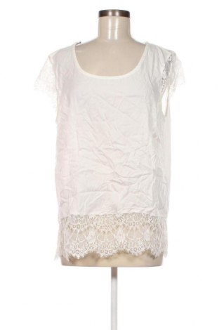 Damen Shirt Items Vero Moda, Größe M, Farbe Ecru, Preis 2,71 €