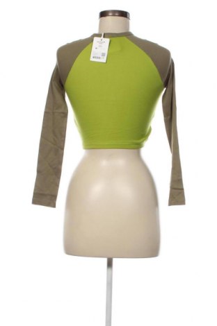 Дамска блуза Jennyfer, Размер XXS, Цвят Зелен, Цена 4,65 лв.