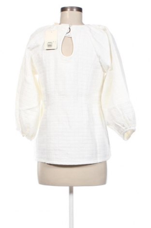 Γυναικεία μπλούζα Levi's, Μέγεθος S, Χρώμα Λευκό, Τιμή 27,87 €