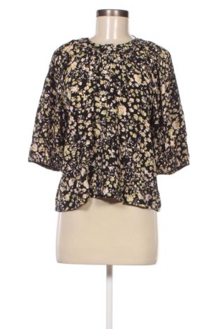 Дамска блуза Lindex, Размер S, Цвят Многоцветен, Цена 4,03 лв.