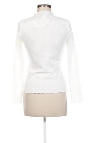 Дамска блуза ONLY, Размер M, Цвят Бял, Цена 17,60 лв.