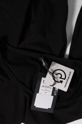 Γυναικεία μπλούζα ONLY, Μέγεθος M, Χρώμα Μαύρο, Τιμή 5,16 €