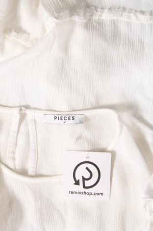 Дамска блуза Pieces, Размер M, Цвят Бял, Цена 6,57 лв.