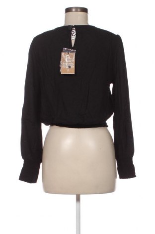 Γυναικεία μπλούζα Pieces, Μέγεθος S, Χρώμα Μαύρο, Τιμή 4,95 €