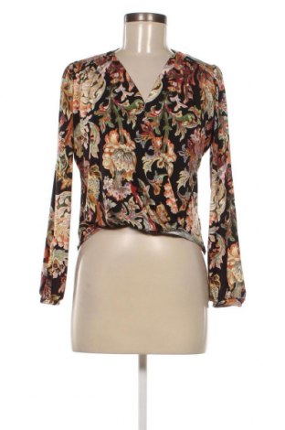 Damen Shirt Rinascimento, Größe XS, Farbe Mehrfarbig, Preis 43,93 €