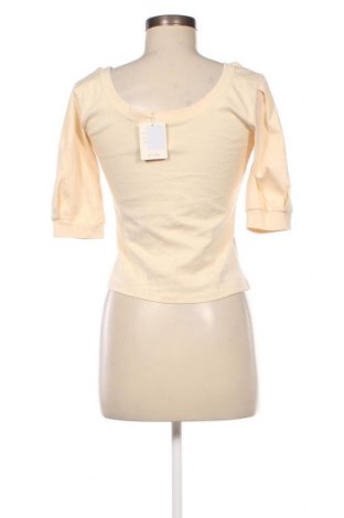 Дамска блуза Seven, Размер S, Цвят Бежов, Цена 4,05 лв.