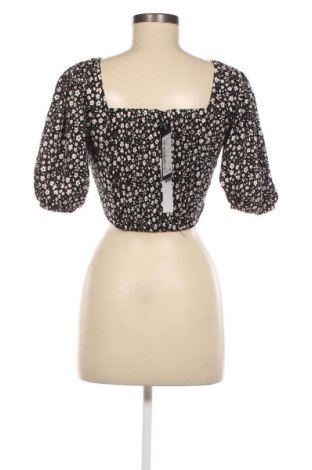 Дамска блуза Trendyol, Размер M, Цвят Многоцветен, Цена 10,80 лв.