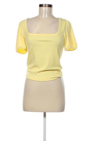 Дамска блуза Vero Moda, Размер M, Цвят Жълт, Цена 10,40 лв.