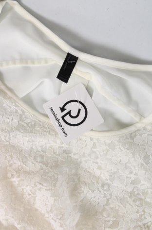 Дамска блуза Vero Moda, Размер M, Цвят Бял, Цена 3,03 лв.