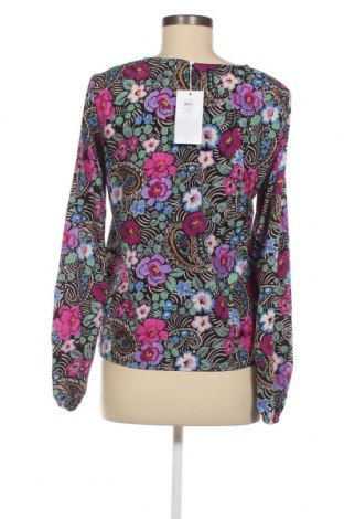 Γυναικεία μπλούζα Via, Μέγεθος M, Χρώμα Πολύχρωμο, Τιμή 4,79 €