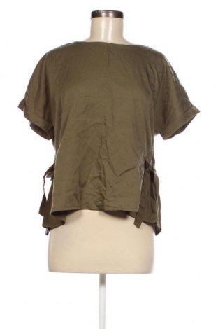 Дамска блуза Yfl Reserved, Размер M, Цвят Зелен, Цена 3,99 лв.