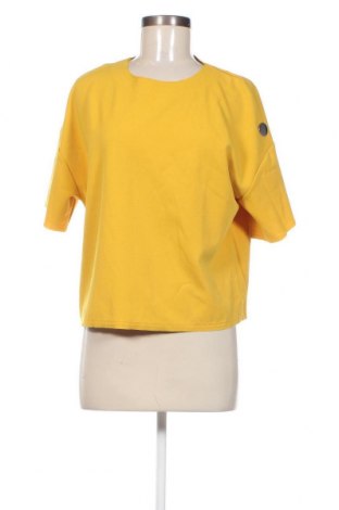 Дамска блуза Zara, Размер S, Цвят Жълт, Цена 15,00 лв.