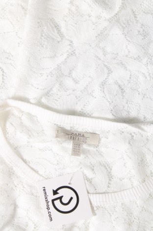 Дамска блуза Zara Trafaluc, Размер M, Цвят Бял, Цена 6,00 лв.