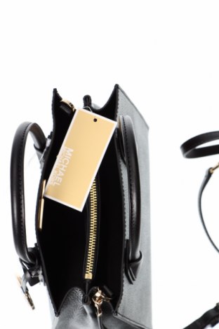 Дамска чанта Michael Kors, Цвят Черен, Цена 515,22 лв.