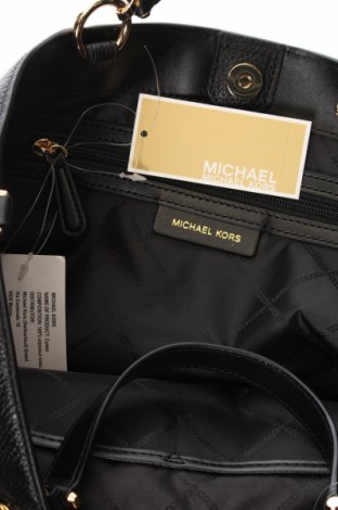 Дамска чанта MICHAEL Michael Kors, Цвят Черен, Цена 881,00 лв.