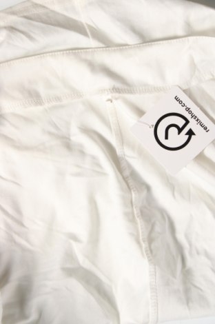 Damen Strickjacke, Größe XXL, Farbe Weiß, Preis € 20,18
