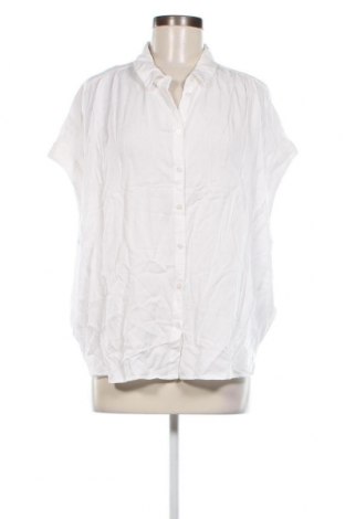 Дамска риза Canda, Размер XL, Цвят Бял, Цена 14,25 лв.