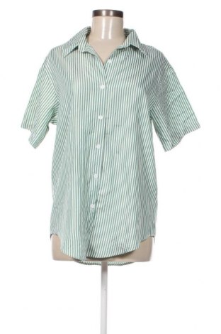 Дамска риза SHEIN, Размер M, Цвят Зелен, Цена 3,00 лв.