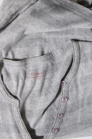 Γυναικείο t-shirt Essentiel, Μέγεθος M, Χρώμα Γκρί, Τιμή 12,00 €