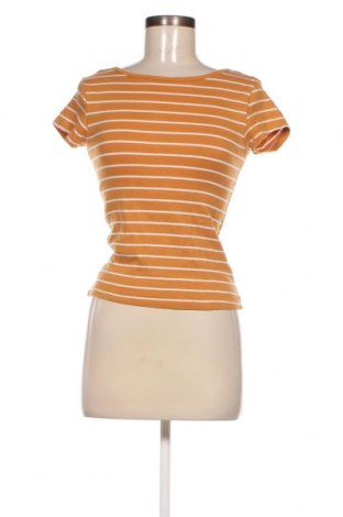Damen T-Shirt Gina Tricot, Größe M, Farbe Beige, Preis 5,92 €