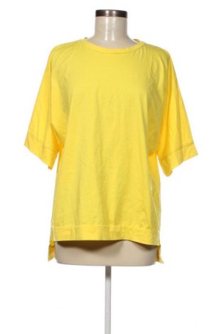 Γυναικείο t-shirt Made In Italy, Μέγεθος M, Χρώμα Κίτρινο, Τιμή 11,04 €