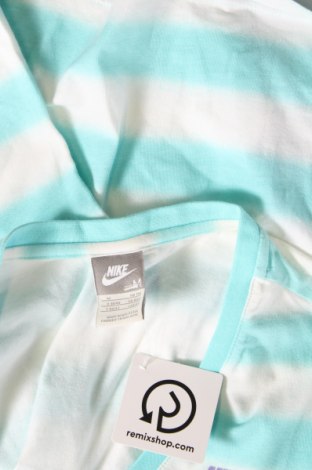 Дамска тениска Nike, Размер M, Цвят Син, Цена 20,00 лв.