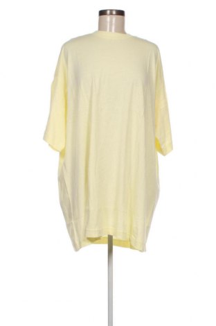 Дамска тениска Weekday, Размер XS, Цвят Жълт, Цена 21,00 лв.