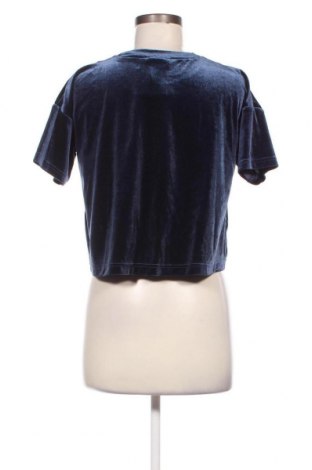 Γυναικείο t-shirt Weekday, Μέγεθος XS, Χρώμα Μπλέ, Τιμή 4,95 €